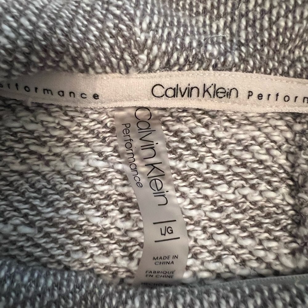 Calvin Klein - Picture 2 of 2